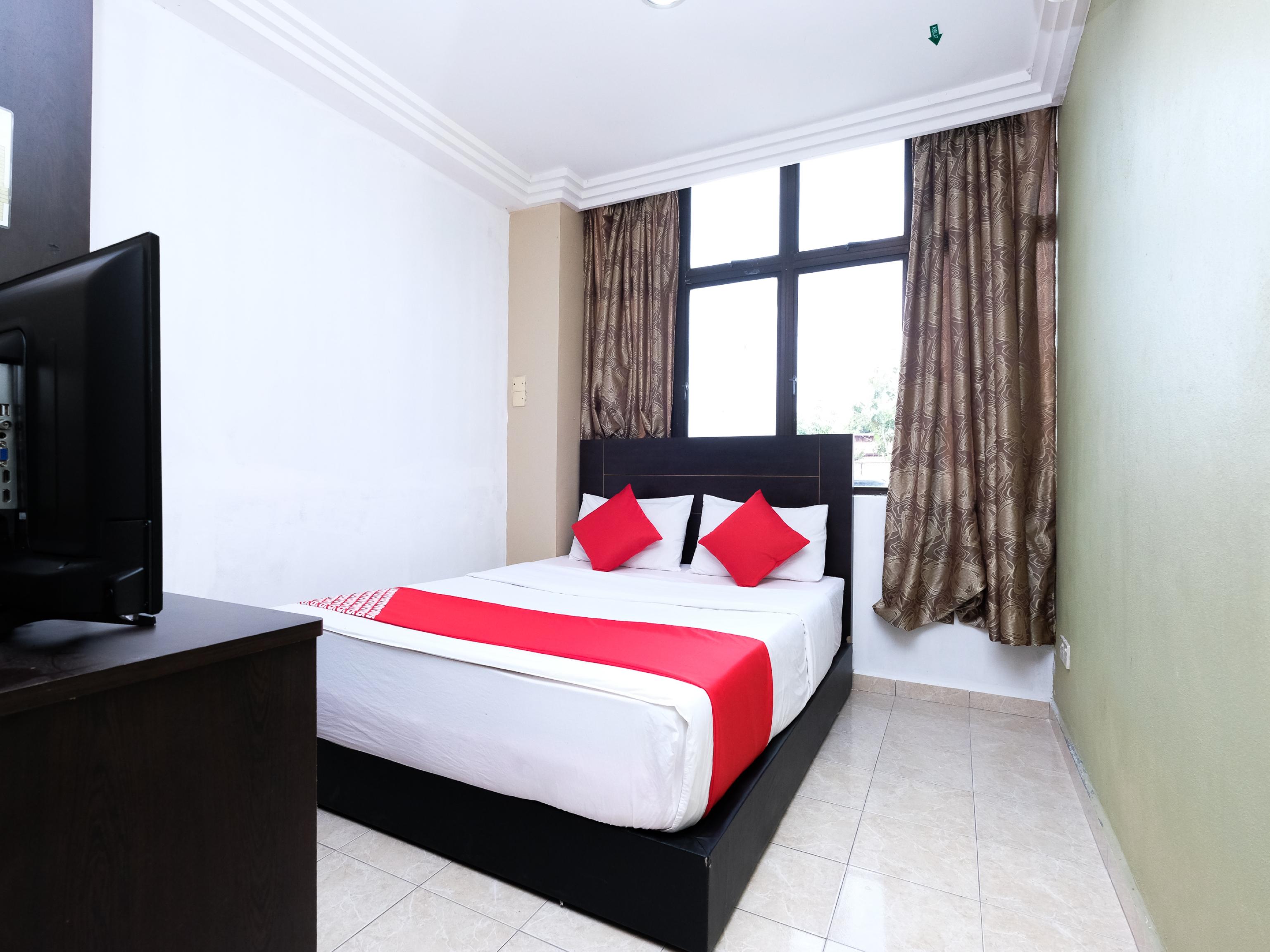 Oyo 717 Mr J Hotel Wakaf Che Yeh 2 Eksteriør bilde
