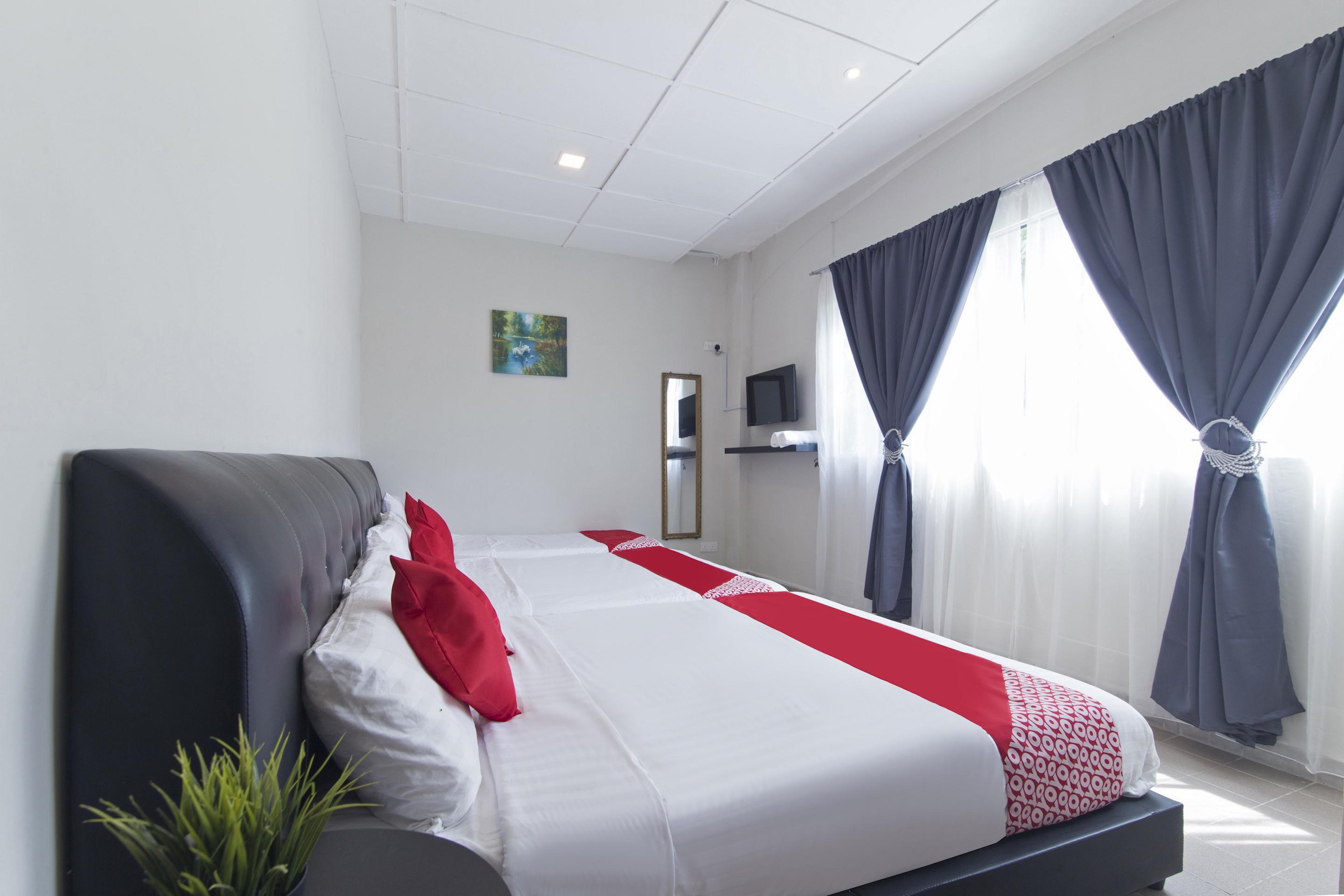 Oyo 717 Mr J Hotel Wakaf Che Yeh 2 Eksteriør bilde